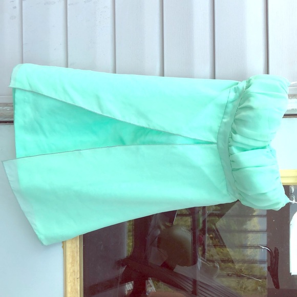 Formal Dress - Picture 1 of 1